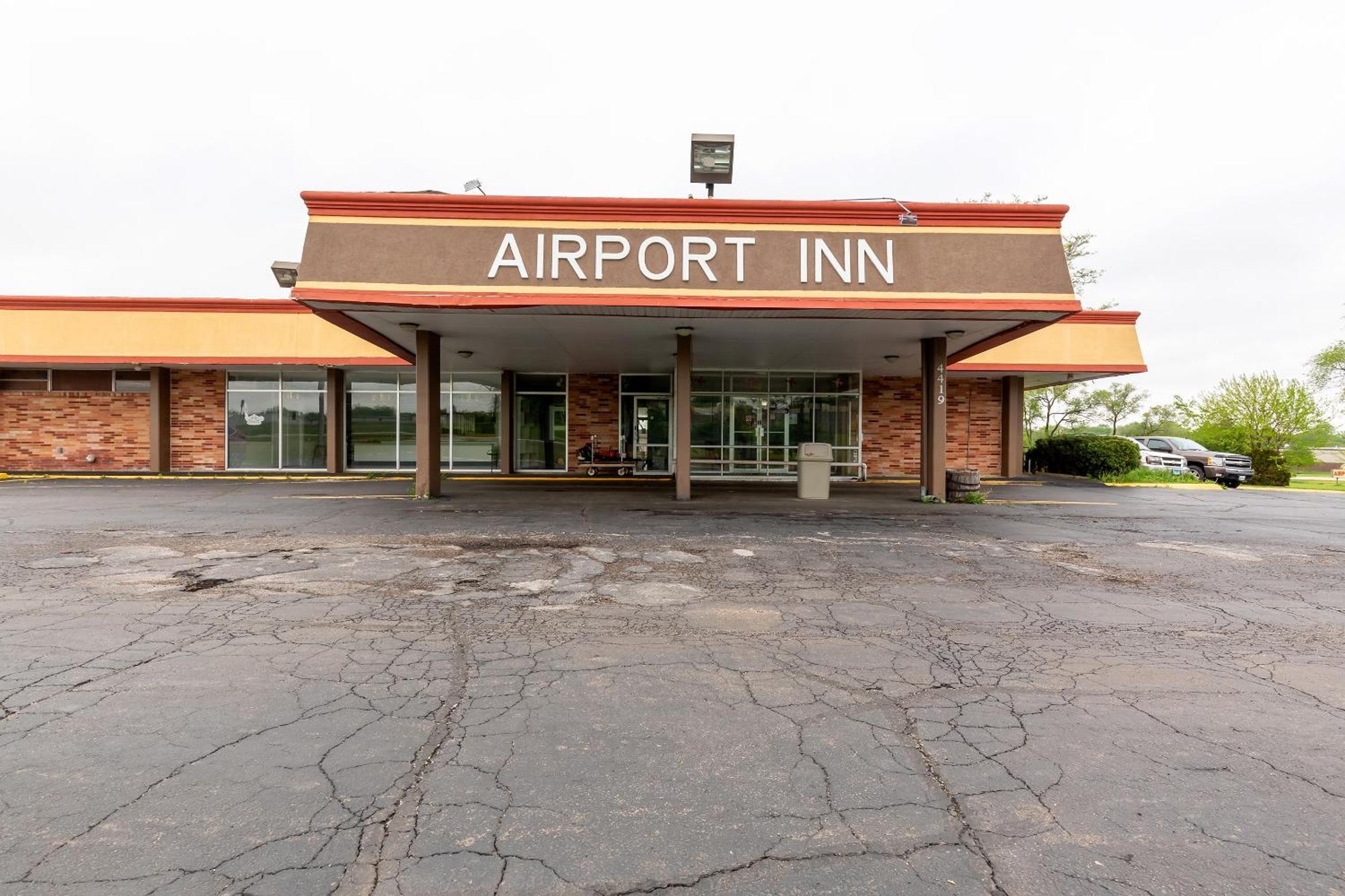 Oyo Hotel At Chicago Rockford International Airport, Il Kültér fotó